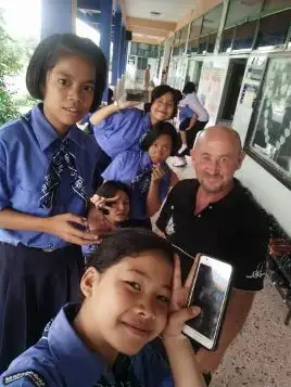 ezgif 2315fba0178705